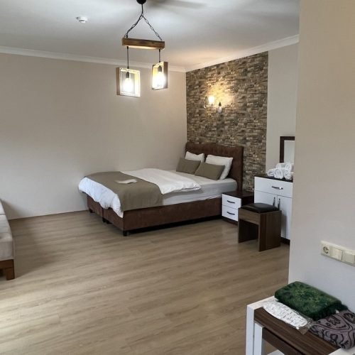 Valoria Hotel - Dört Kişilik Balkonlu (10)