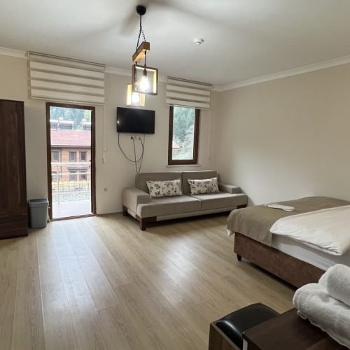 Valoria Hotel - Dört Kişilik Balkonlu (6)