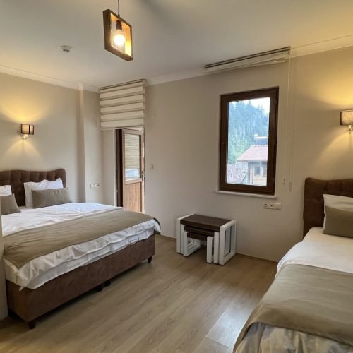 Valoria Hotel - Üç Kişilik Balkonlu (5)